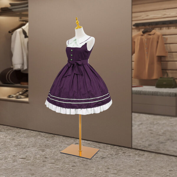 Mannequin de couture femme réglable en hauteur avec base dorée